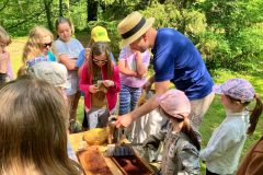 cf0de601-5a6a-403b-a422-d0ade080d130